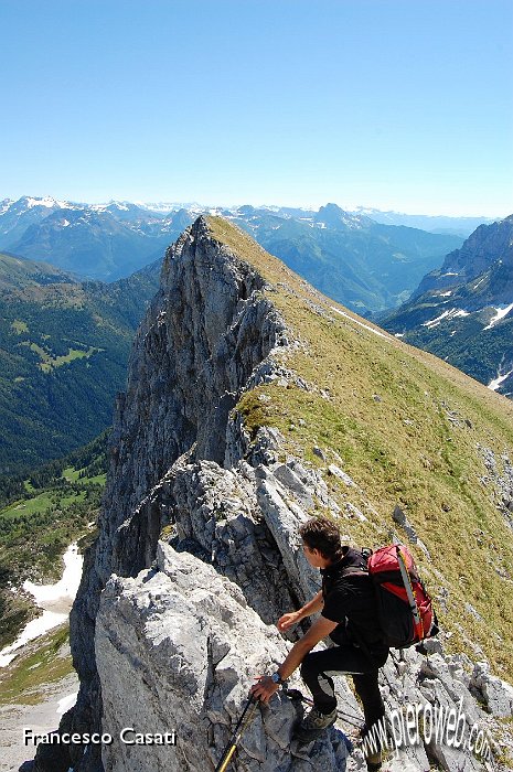 14 Piero guarda il panorama.jpg